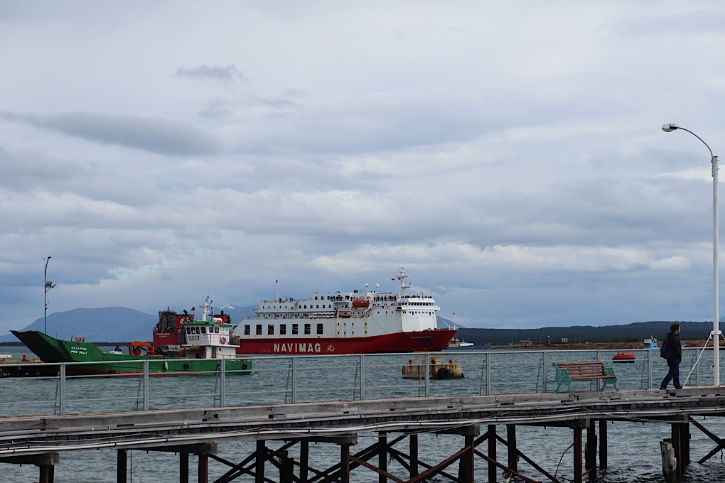The incoming boat was only half an hour late.