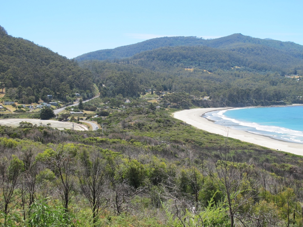 You can also see the main road going straight up the hill on the other side. Luckily there&#8217;s a back road that does in 3km what the main road does in 1.